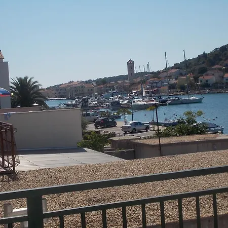 Waterfront Apartments Tisno Room photo