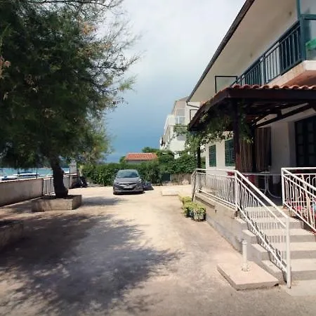 Waterfront Apartments Tisno Exterior photo