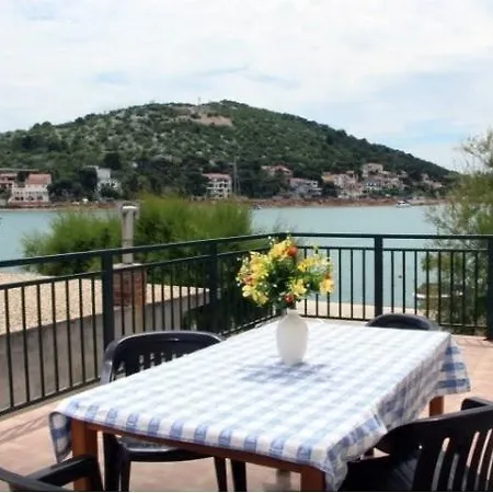 Waterfront Apartments Tisno Exterior photo