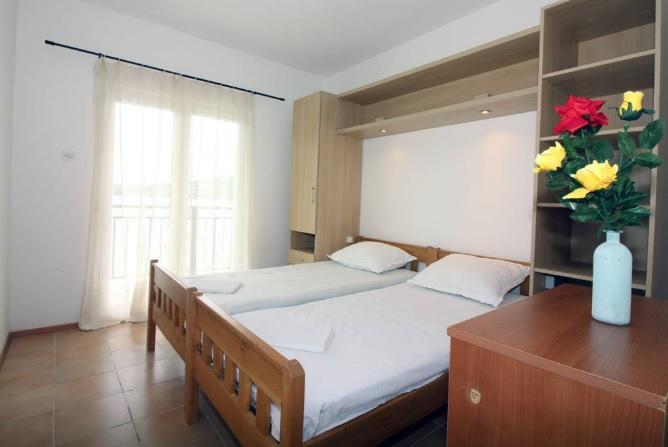 Apartment Waterfront Tisno
