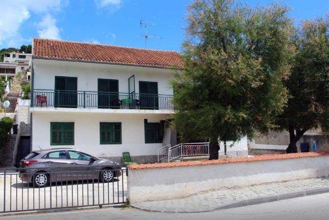 Apartment Waterfront Tisno